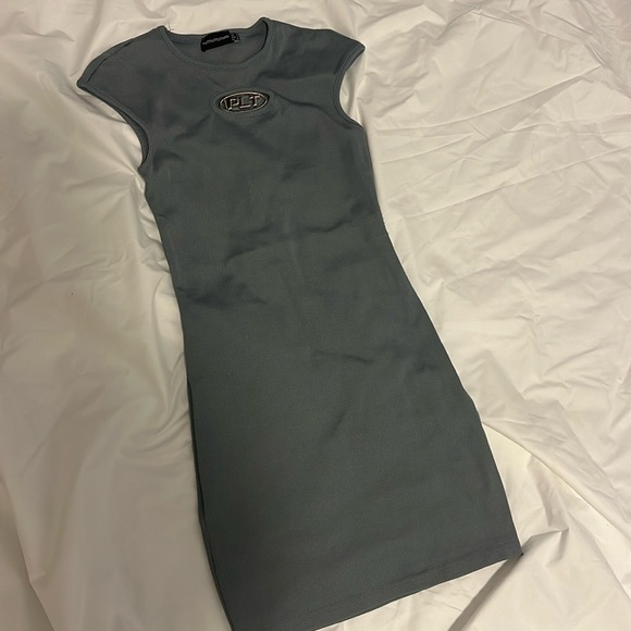 Pretty Little Thing Blue Cap Sleeve Minidress - Picture 1 of 3